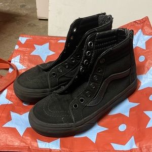 Boys vans shoes zip up